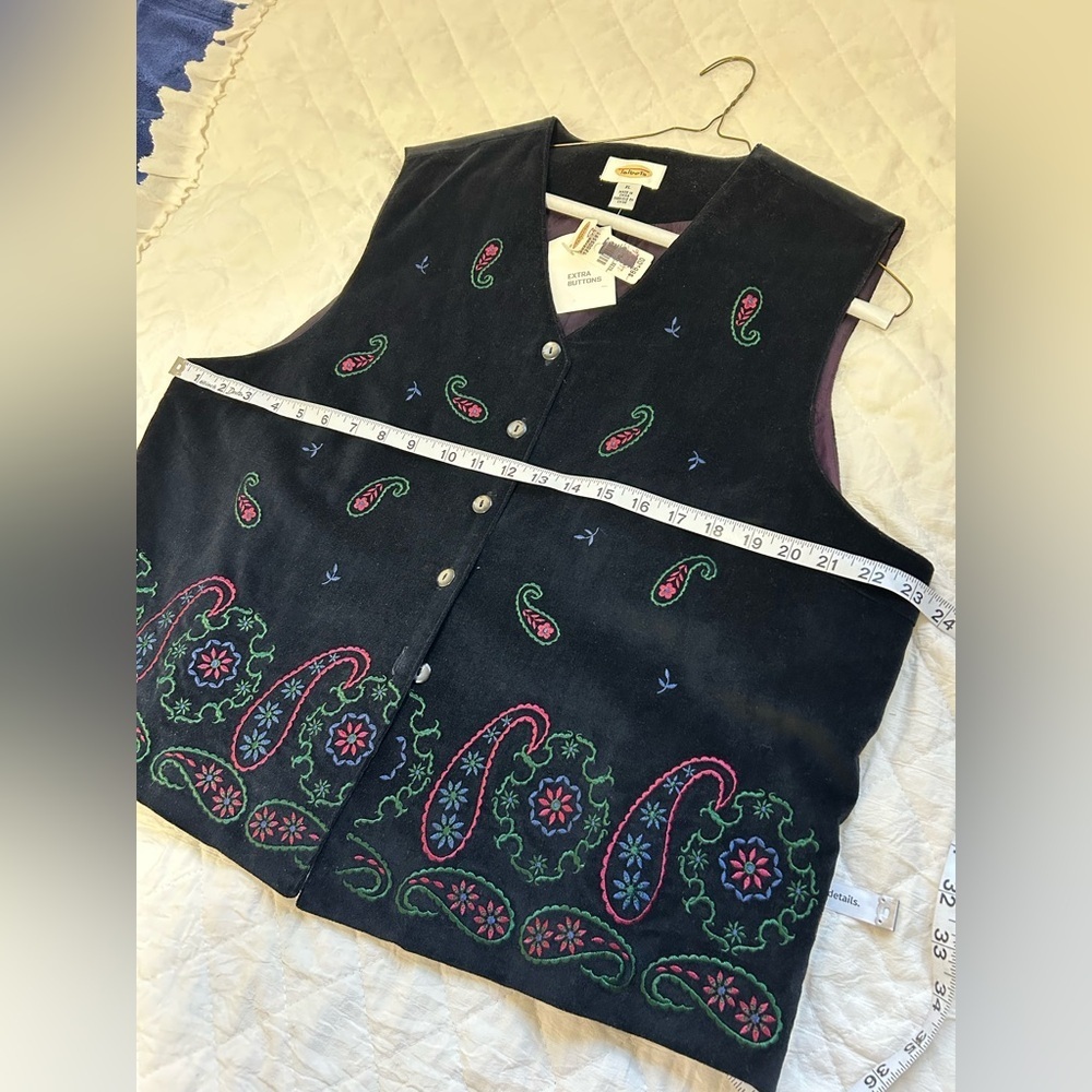 Talbots Black and Cream Embroidered Vest - Picture 5 of 7
